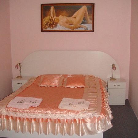 Hotel Pod Jaskolka Zagnansk Экстерьер фото