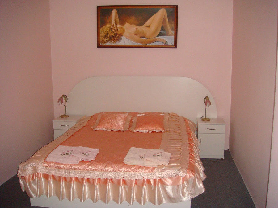 Hotel Pod Jaskolka Zagnansk Экстерьер фото